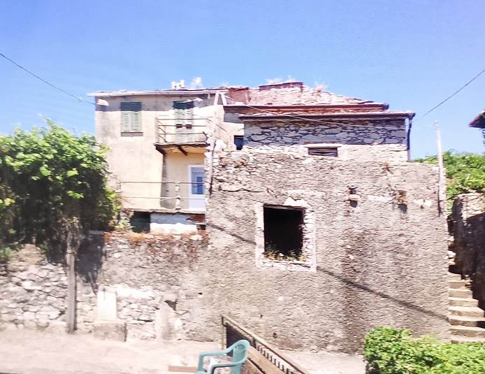 casa indipendente in vendita a Riccò del Golfo di Spezia in zona Ponzò