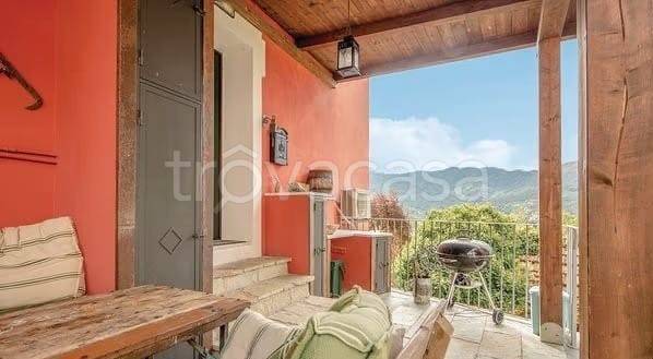 casa indipendente in vendita a Riccò del Golfo di Spezia