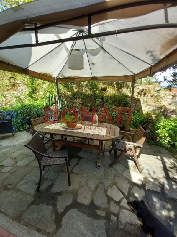 casa indipendente in vendita a Riccò del Golfo di Spezia