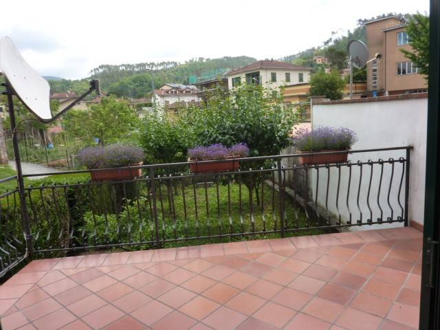 casa indipendente in vendita a Riccò del Golfo di Spezia