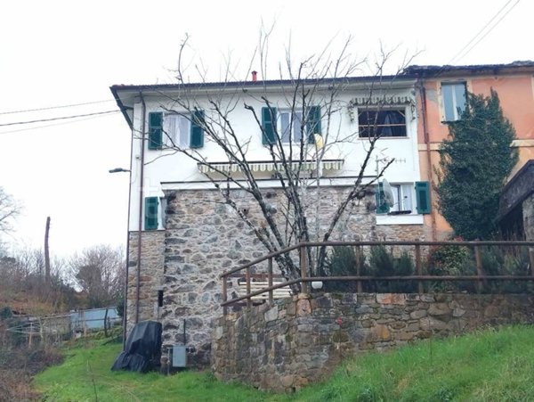 appartamento in vendita a Riccò del Golfo di Spezia
