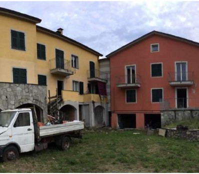 casa indipendente in vendita a Riccò del Golfo di Spezia