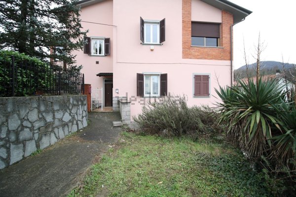 appartamento in vendita a Riccò del Golfo di Spezia