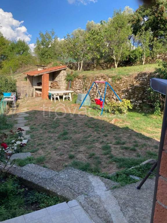 casa indipendente in vendita a Riccò del Golfo di Spezia