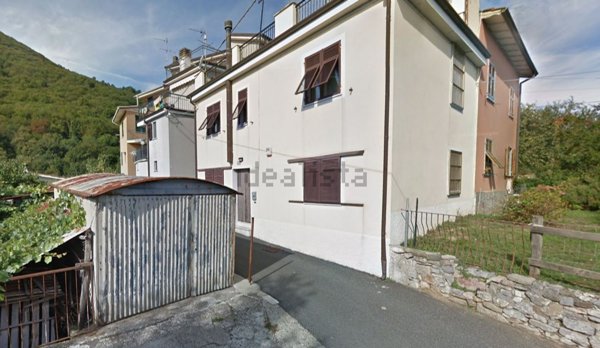 casa semindipendente a Riccò del Golfo di Spezia in zona San Benedetto
