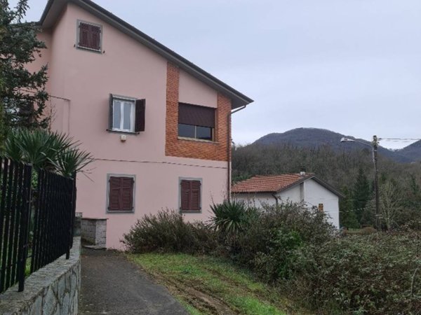 appartamento in vendita a Riccò del Golfo di Spezia in zona San Benedetto