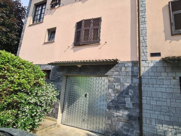 casa indipendente in vendita a Riccò del Golfo di Spezia