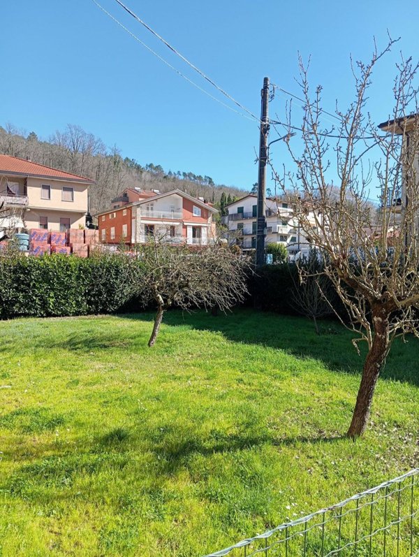 appartamento in vendita a Riccò del Golfo di Spezia