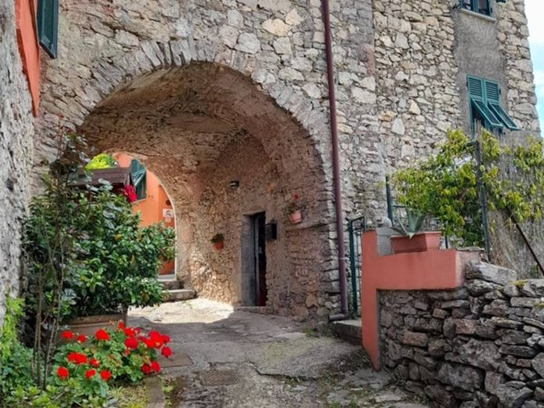 casa indipendente in vendita a Riccò del Golfo di Spezia in zona Bovecchio