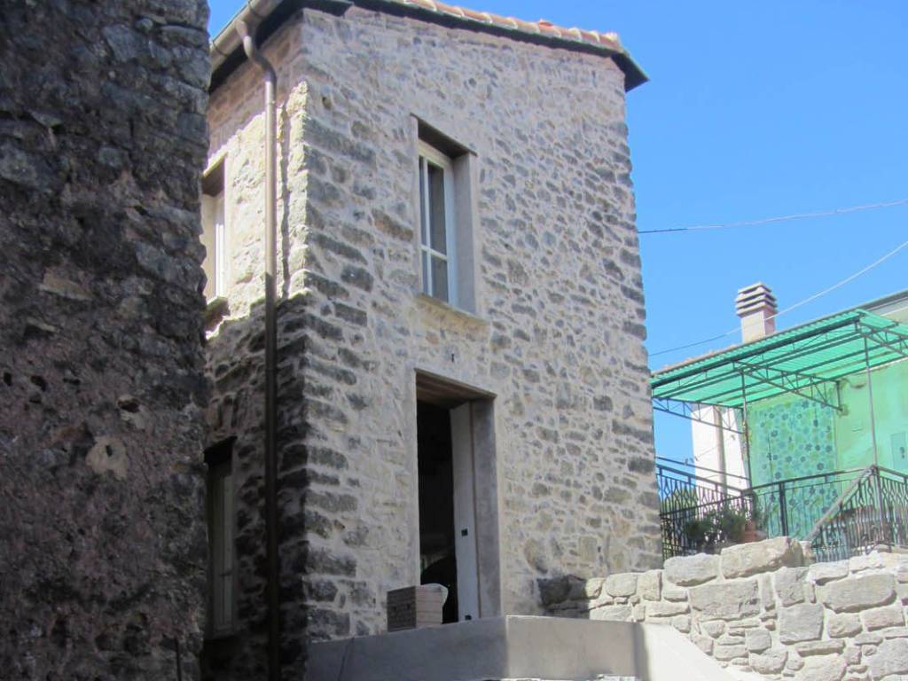 casa indipendente in vendita a Riccò del Golfo di Spezia in zona Camedone