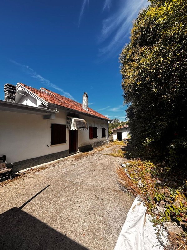 casa indipendente in vendita a Riccò del Golfo di Spezia