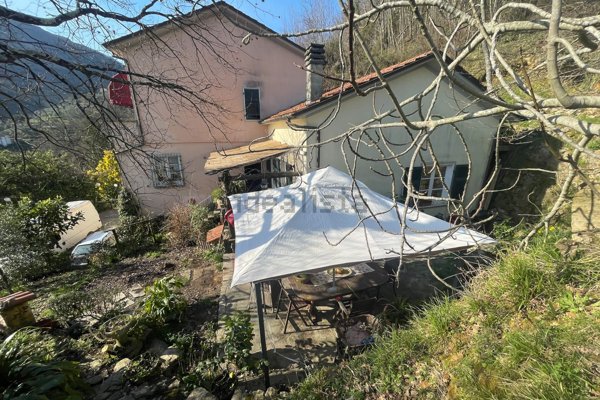 appartamento in vendita a Riccò del Golfo di Spezia