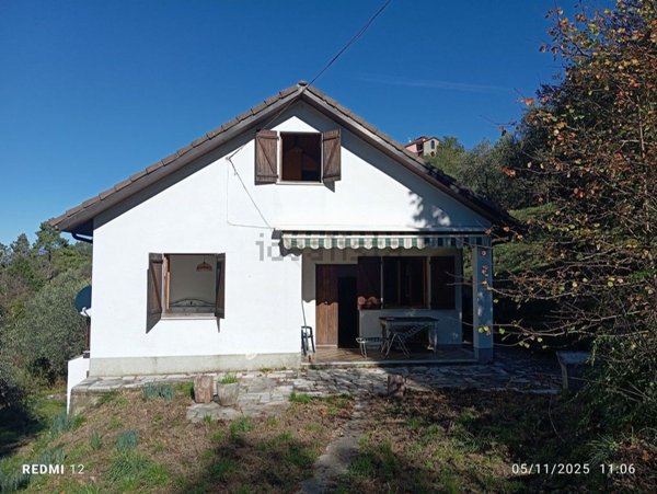 casa indipendente in vendita a Riccò del Golfo di Spezia