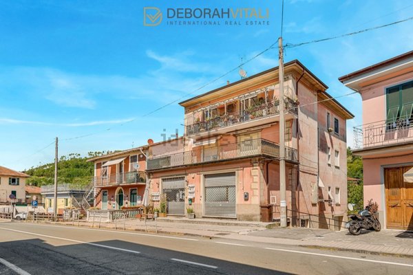 appartamento in vendita a Riccò del Golfo di Spezia