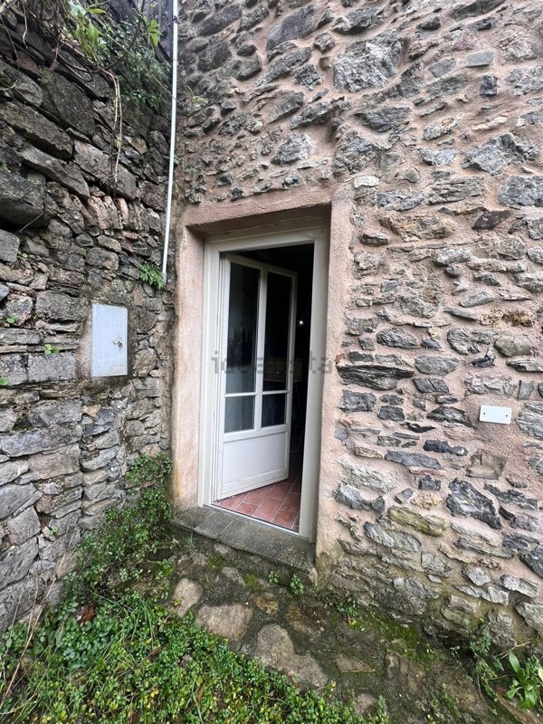 appartamento in vendita a Riccò del Golfo di Spezia in zona Camedone