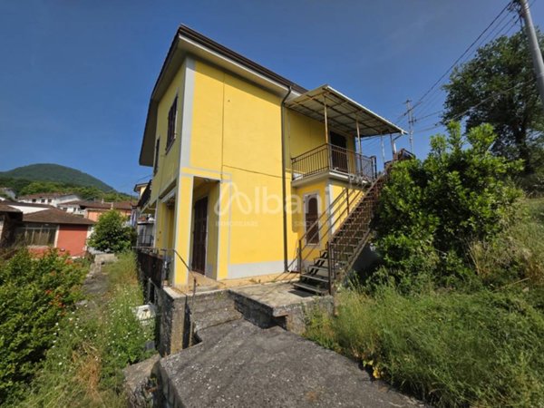 casa indipendente in vendita a Riccò del Golfo di Spezia in zona San Benedetto