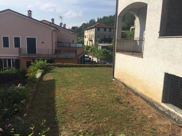 casa indipendente in vendita a Riccò del Golfo di Spezia