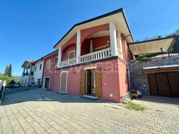 casa indipendente in vendita a Riccò del Golfo di Spezia