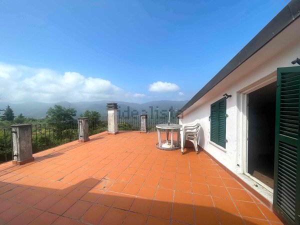 appartamento in vendita a Riccò del Golfo di Spezia in zona Polverara