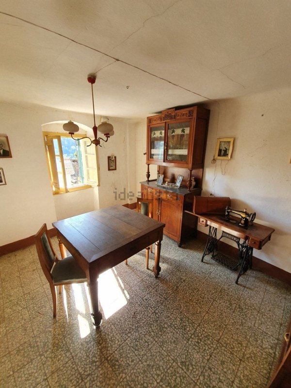 casa indipendente in vendita a Riccò del Golfo di Spezia