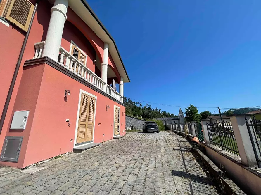 casa indipendente in vendita a Riccò del Golfo di Spezia