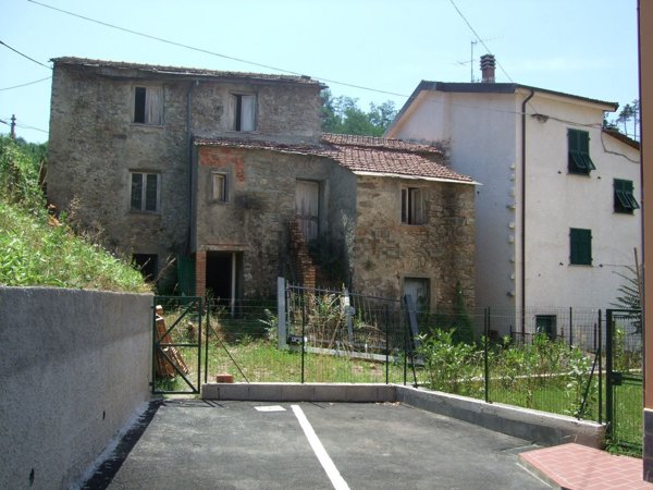 appartamento in vendita a Riccò del Golfo di Spezia