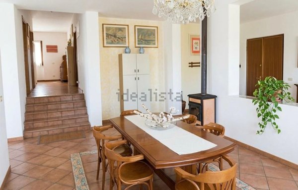 casa indipendente in vendita a Riccò del Golfo di Spezia