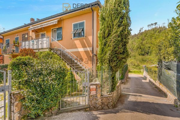 appartamento in vendita a Riccò del Golfo di Spezia