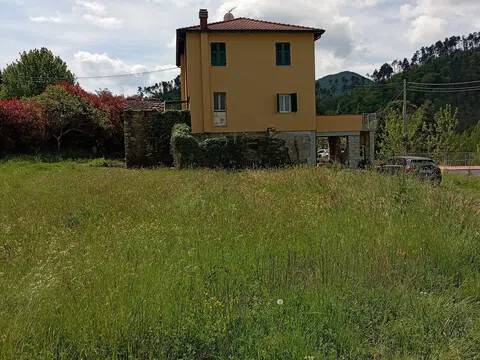 appartamento in vendita a Riccò del Golfo di Spezia