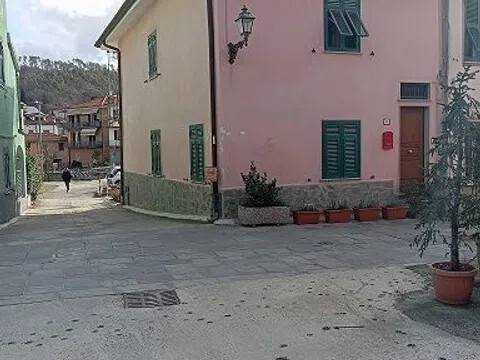 casa indipendente in vendita a Riccò del Golfo di Spezia