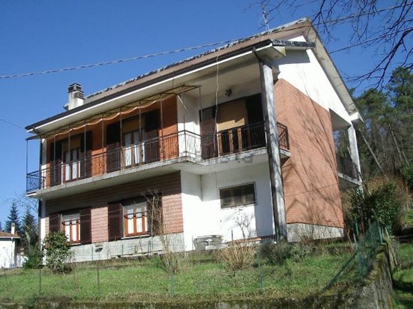casa indipendente in vendita a Riccò del Golfo di Spezia