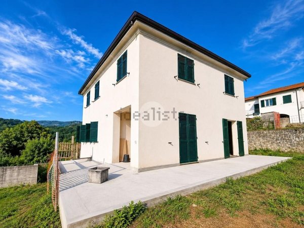 appartamento in vendita a Riccò del Golfo di Spezia