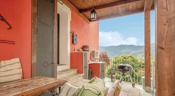 casa indipendente in vendita a Riccò del Golfo di Spezia