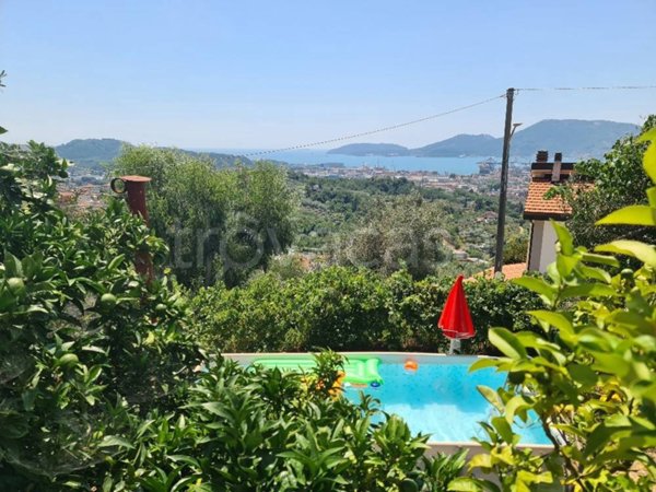 appartamento in vendita a Riccò del Golfo di Spezia