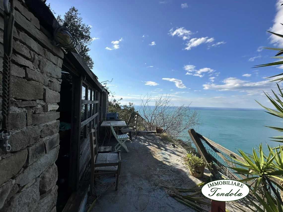 casa indipendente in vendita a Riomaggiore