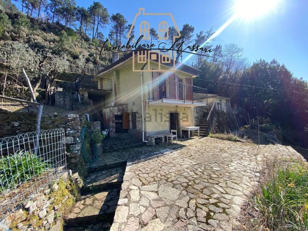 casa indipendente in vendita a Riomaggiore