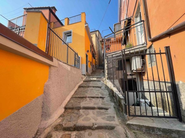 appartamento in vendita a Riomaggiore in zona Volastra