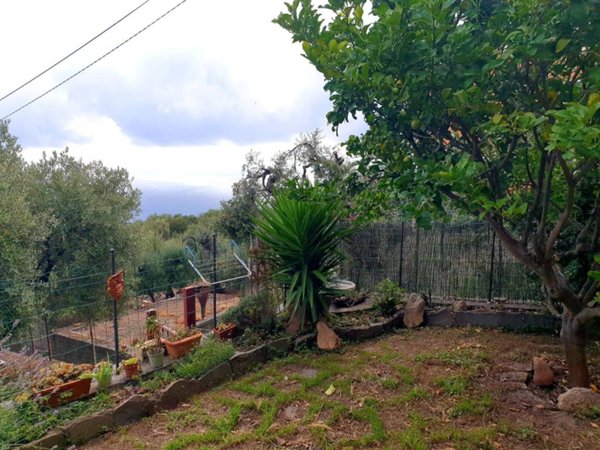appartamento in vendita a Riomaggiore in zona Volastra