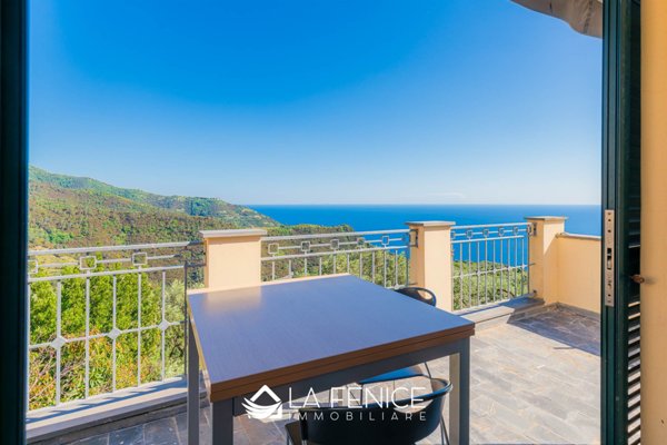 villa in vendita a Riomaggiore in zona Volastra