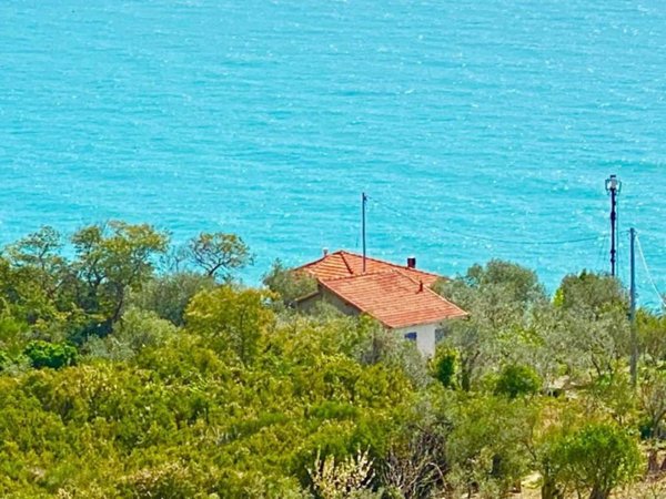 casa indipendente in vendita a Riomaggiore