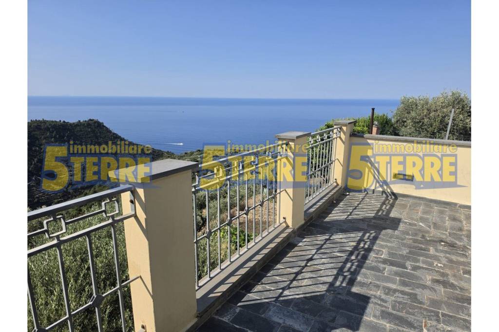casa indipendente in vendita a Riomaggiore in zona Volastra