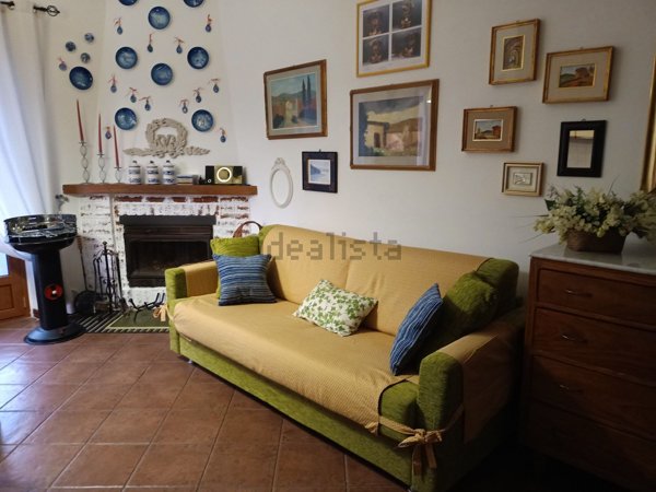 appartamento in vendita a Rocchetta di Vara in zona Suvero