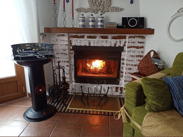 appartamento in vendita a Rocchetta di Vara in zona Suvero