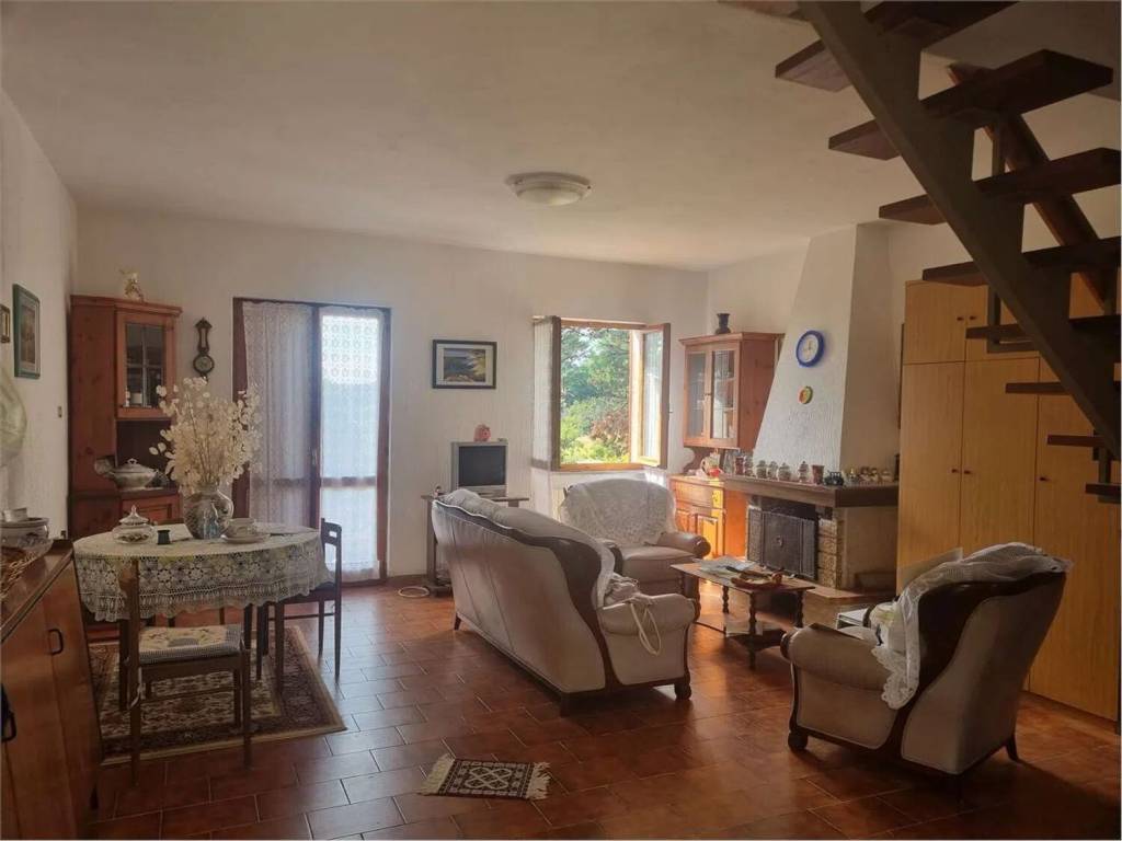 casa indipendente in vendita a Rocchetta di Vara