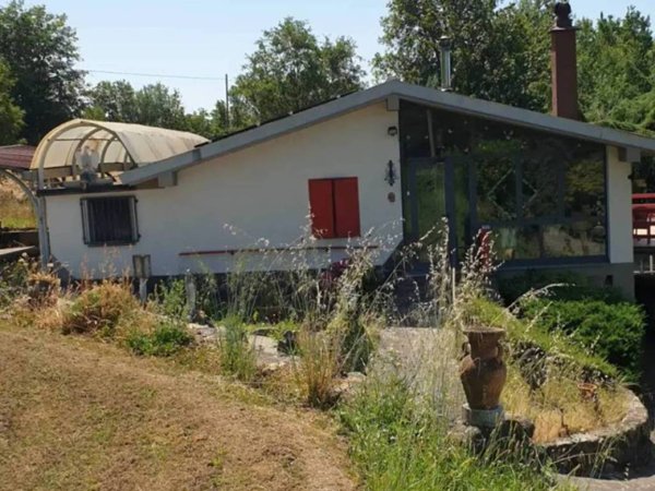 casa indipendente in vendita a Rocchetta di Vara in zona Suvero