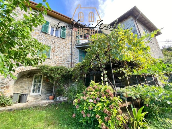 appartamento in vendita a Rocchetta di Vara