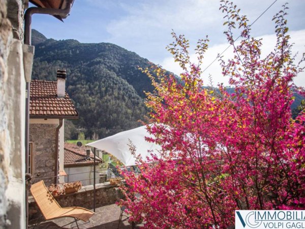 appartamento in vendita a Rocchetta di Vara in zona Rocchetta