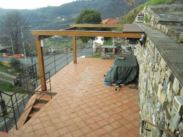 casa indipendente in vendita a Rocchetta di Vara in zona Veppo