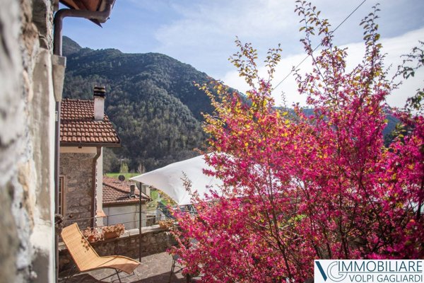 appartamento in vendita a Rocchetta di Vara in zona Rocchetta