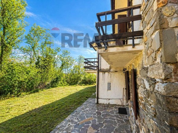 casa indipendente in vendita a Rocchetta di Vara in zona Rocchetta